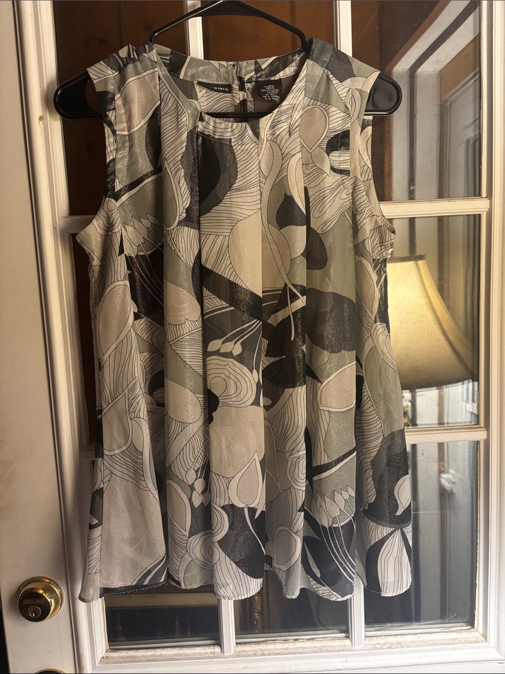Abstract Print Sleeveless Flow Top - Gray & Black